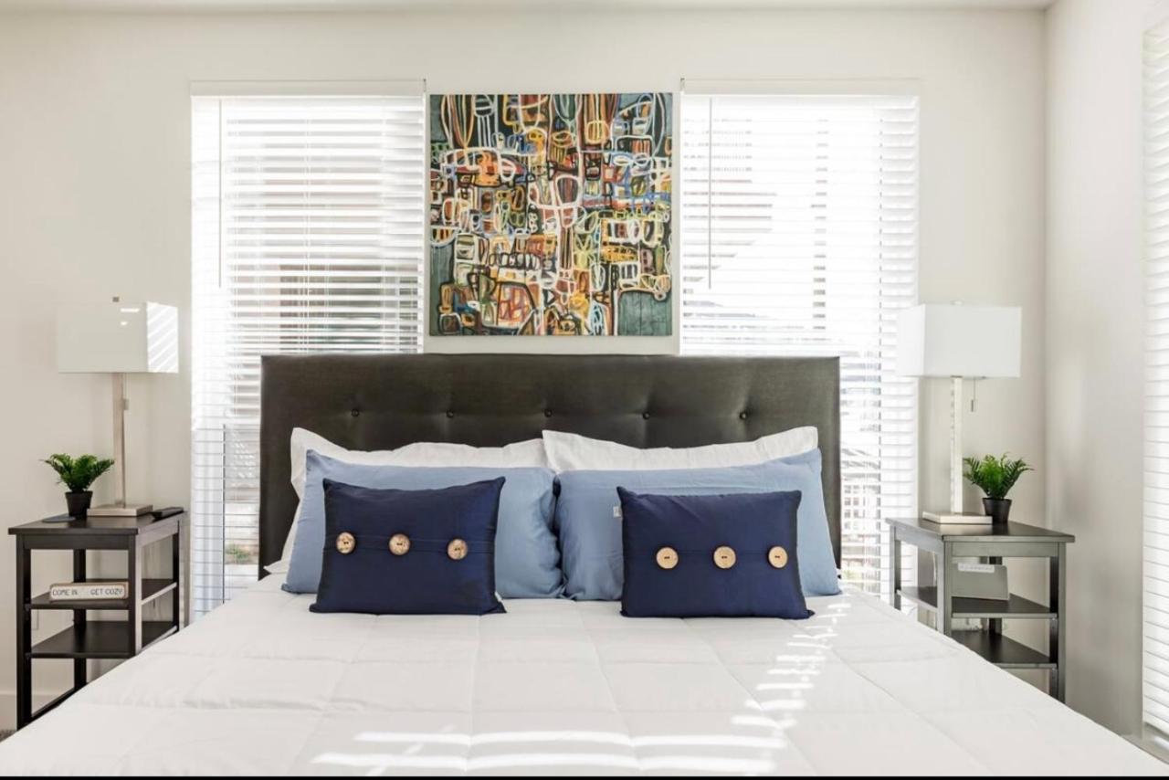 Luxury 2br 2ba Apt With Gym Pool & Free Parking Appartement *