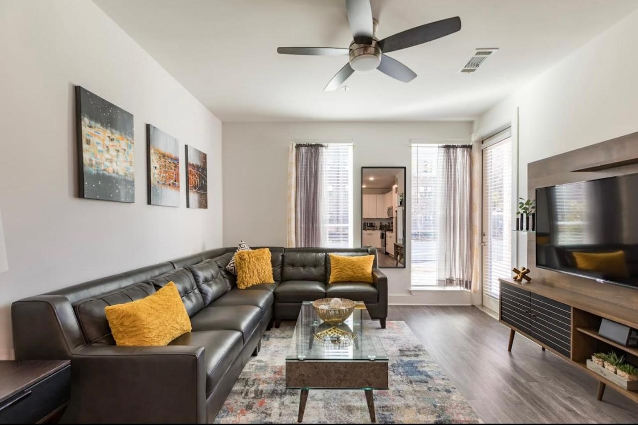 Luxury 2br 2ba Apt With Gym Pool & Free Parking Appartement