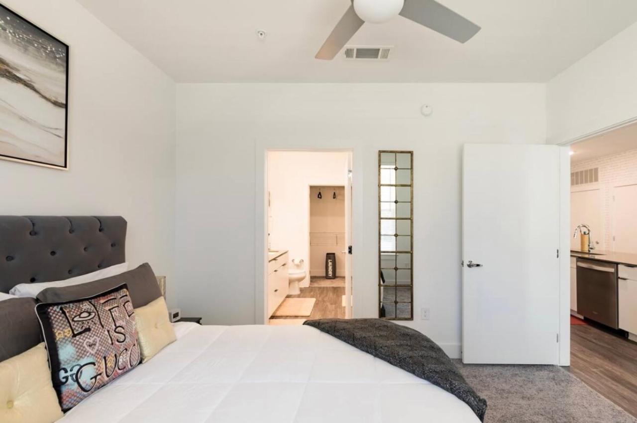 Appartement Luxury 2br 2ba Apt With Gym Pool & Free Parking *