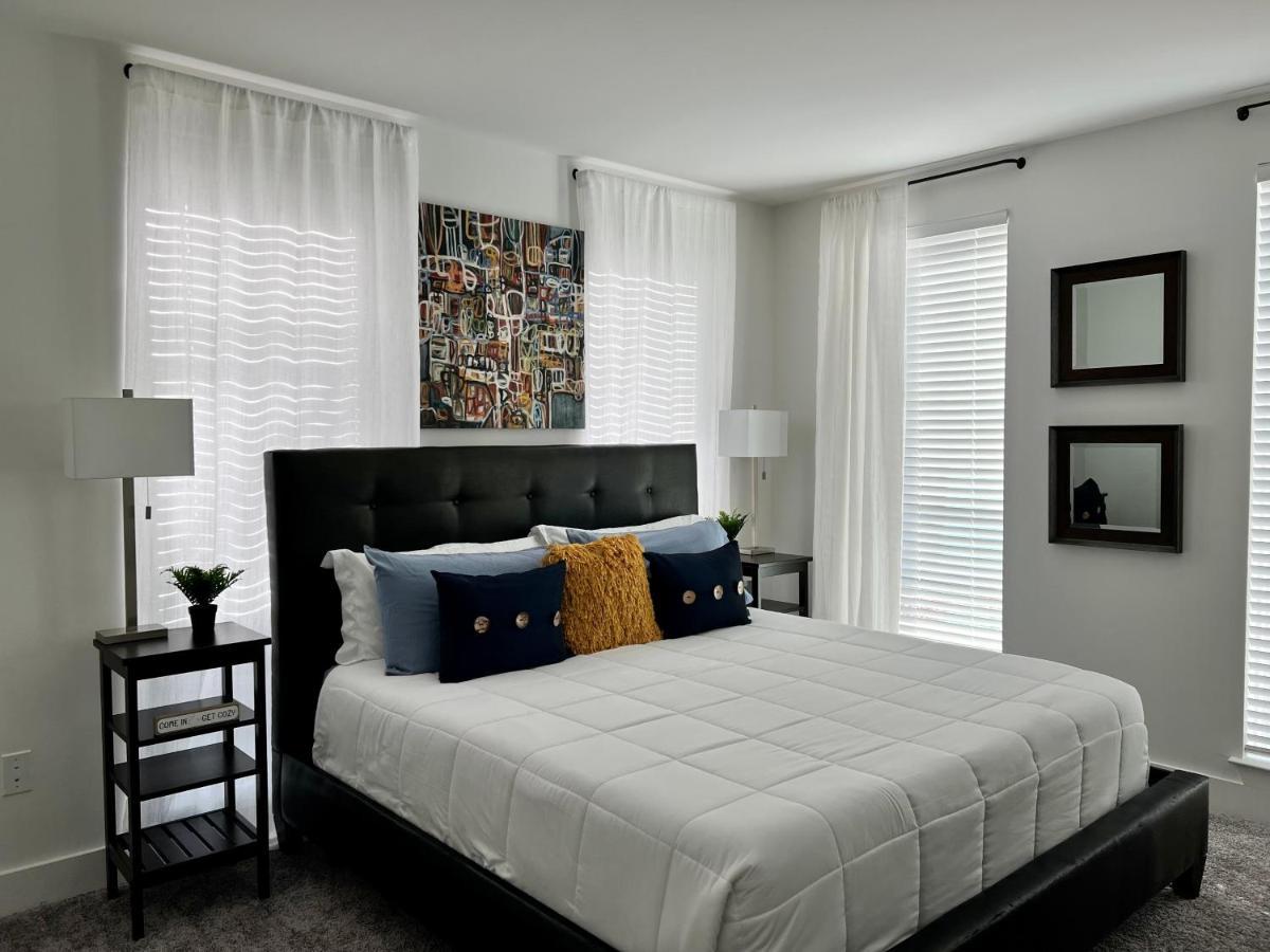 Luxury 2br 2ba Apt With Gym Pool & Free Parking Appartement *