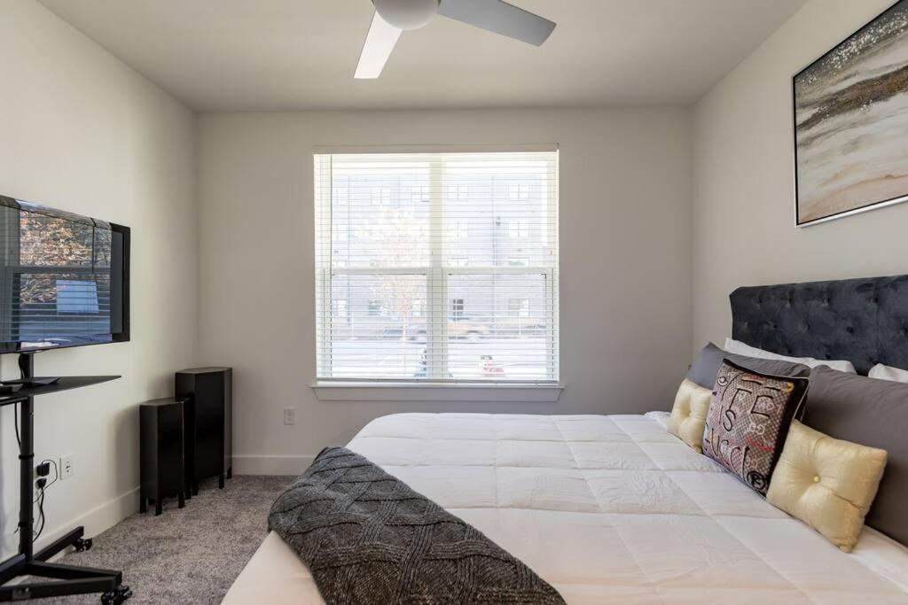Luxury 2br 2ba Apt With Gym Pool & Free Parking Appartement Atlanta